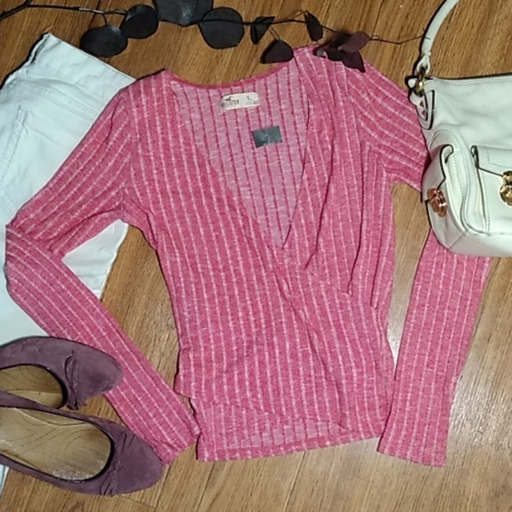 Hollister half Wrap Top
